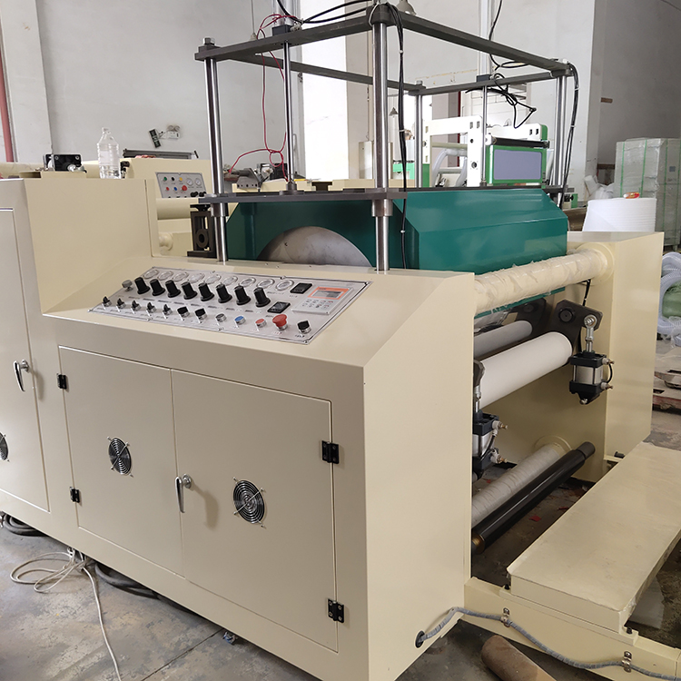 牛奶盒热封条薄膜分切机 牛奶盒热封条薄膜分切机